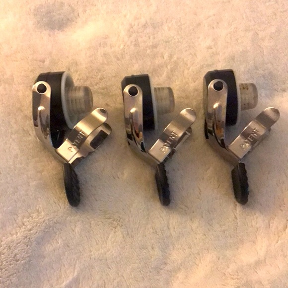 Universal Wine & Champagne Bottle Stopper Bundle - Picture 6 of 8